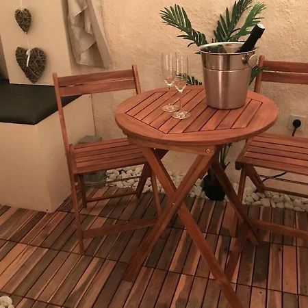 Les Secrets D'Alcove, Nuits Romantiques Avec Spa Aix-en-Provence Exteriör bild