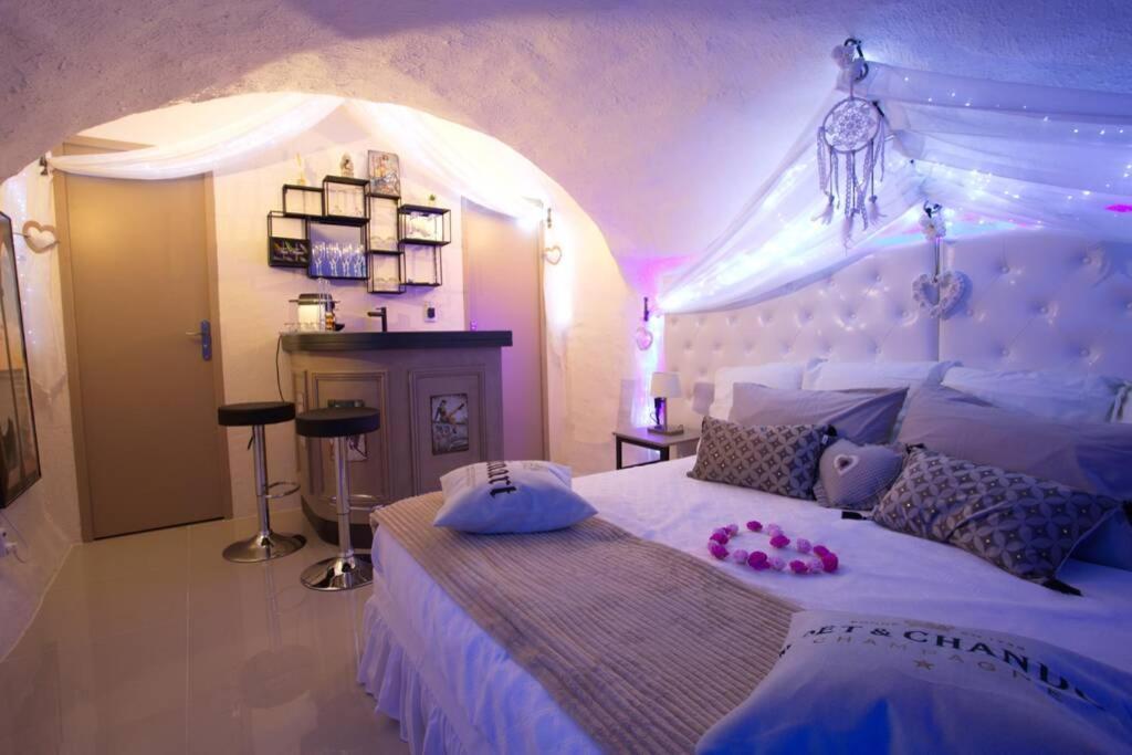 Les Secrets D'Alcove, Nuits Romantiques Avec Spa Aix-en-Provence Exteriör bild