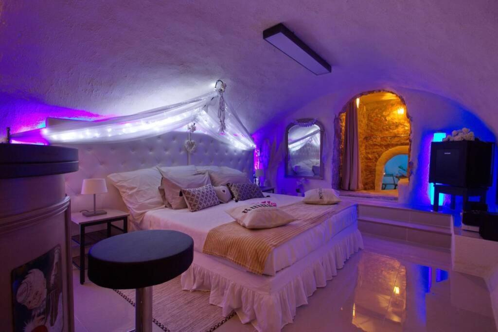 Les Secrets D'Alcove, Nuits Romantiques Avec Spa Aix-en-Provence Exteriör bild